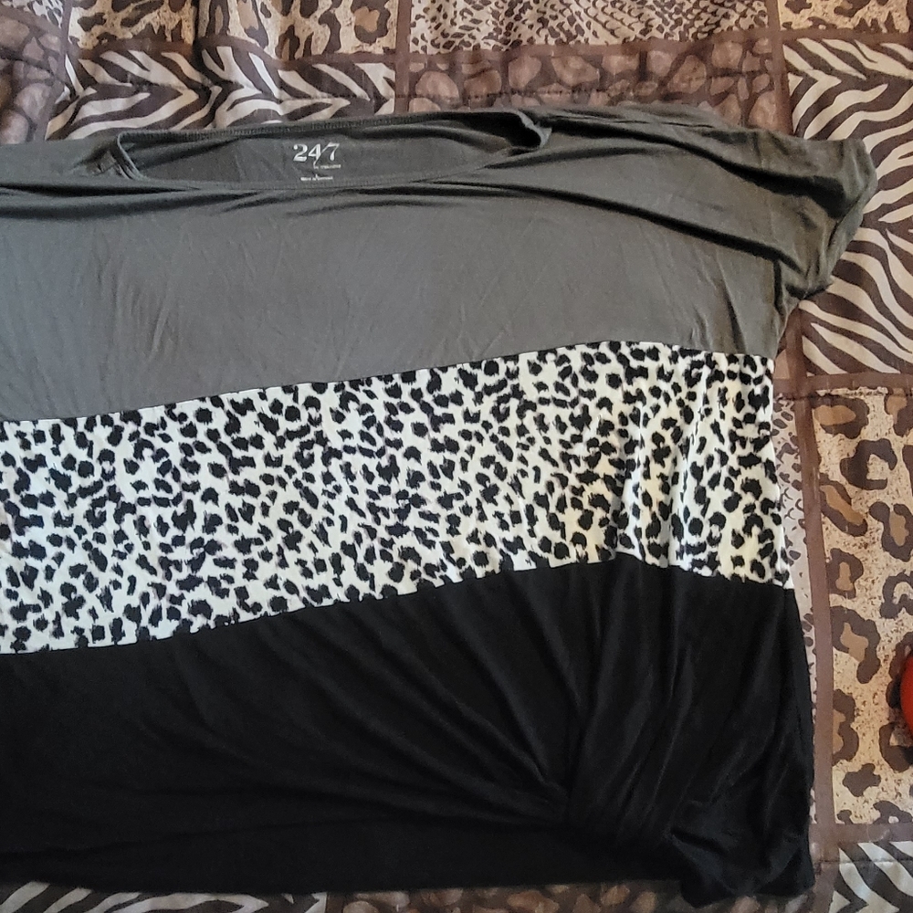Maurices 24/7 shirt